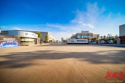 福田汽車長(zhǎng)沙超卡工廠迎來新能源時(shí)代